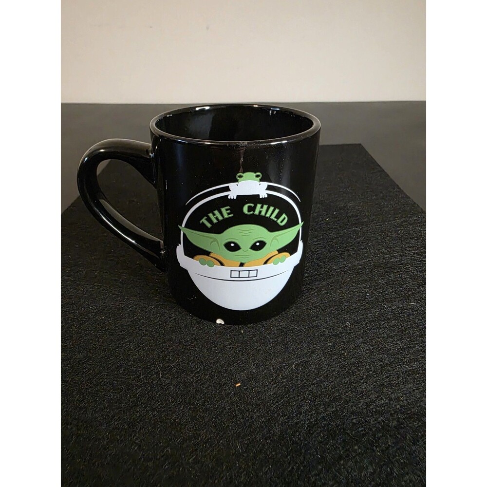 Silver Buffalo Star Wars  Child Mandalorian Grogu Ceramic 14oz 2020 small chip